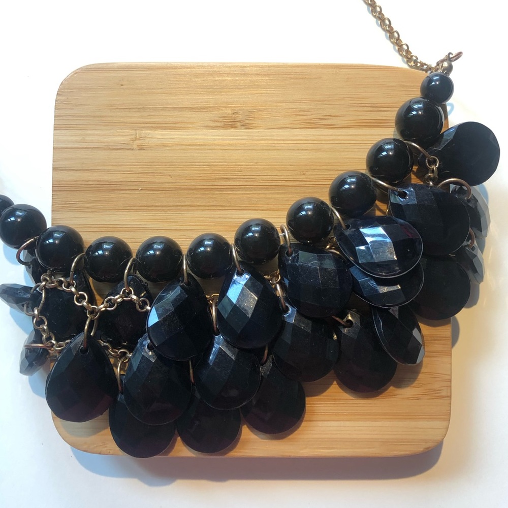** EVERYTHING $10 ** Chunky Black and Gold Statement Necklace